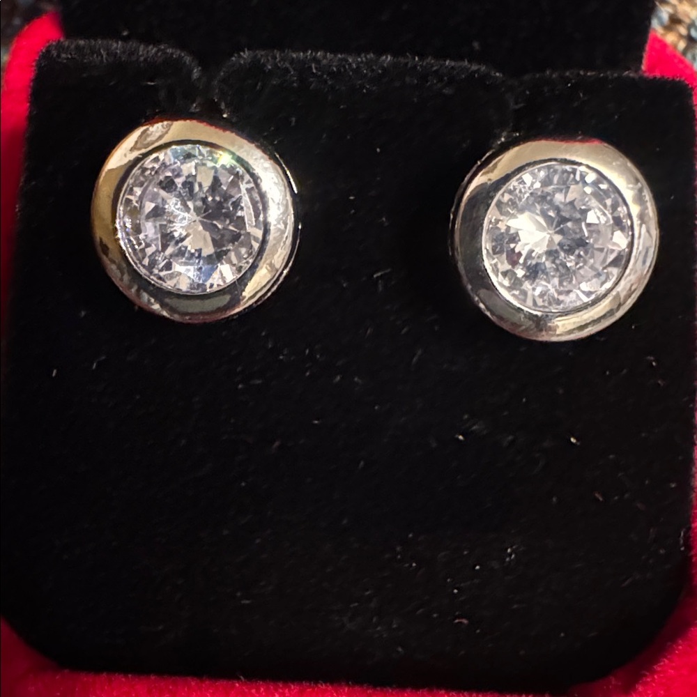 3054 Swarovski Crystal Elements Post Earrings - image 1